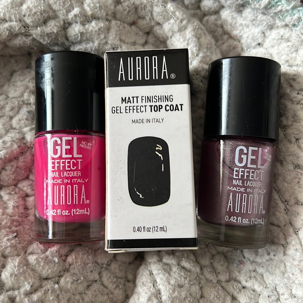 Aurora Matt finishing Gel  110 fuscias nail lacquer 141 maid of honor